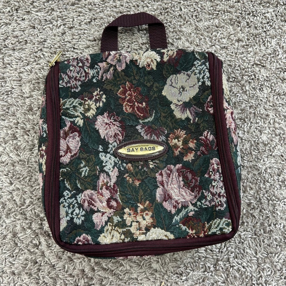 Bay Bags Vintage Floral‎ Tapestry Hanging Toiletry Travel Organizer Burgundy 90s